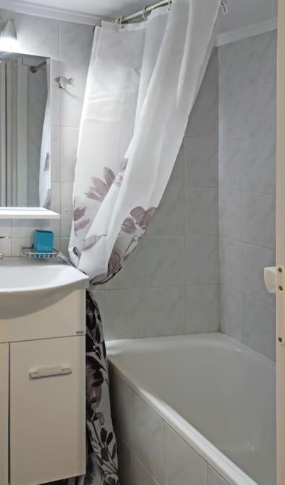 Cozy Studio, 1Min From Kamara Thessaloníki Exteriör bild